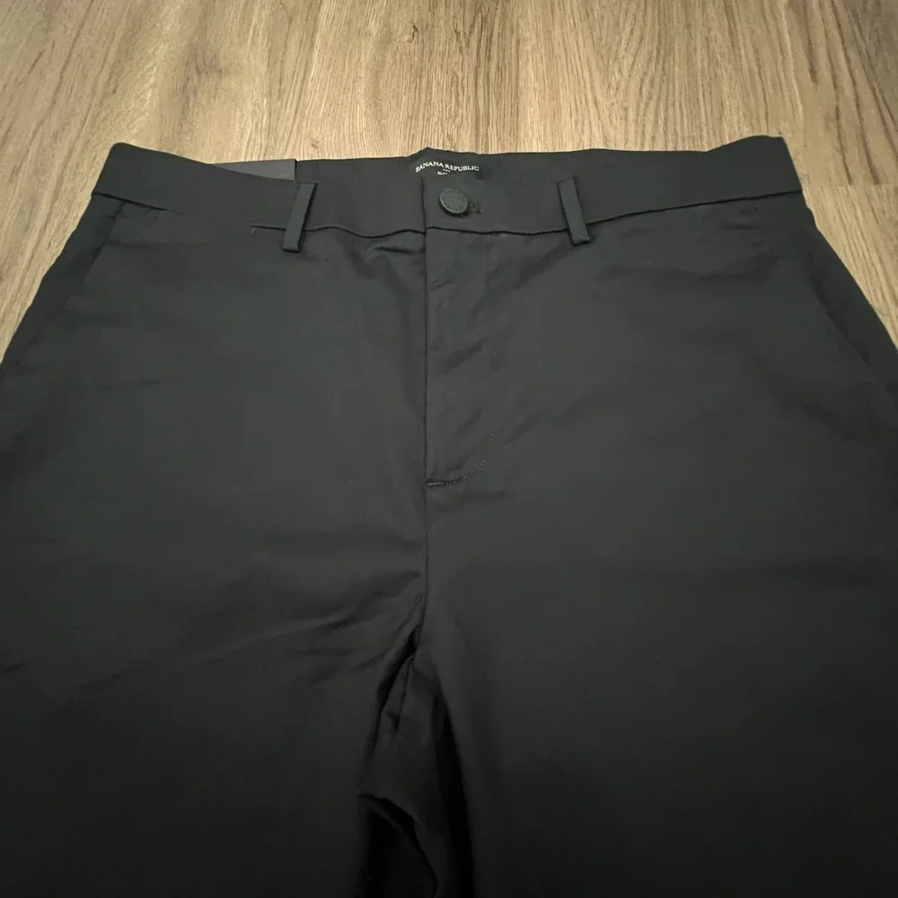 NWT Banana Republic Core‎ Temp Chino Black Slim Fit 34x31 Lightweight Stretch